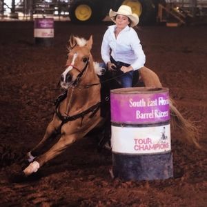 Meet your Posher, Georgia